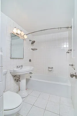 Rented by Living New York | media 34