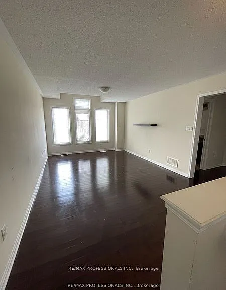 272 Leiterman Dr — Photo 31