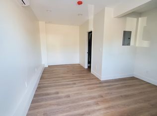 900 E Imperial Ave #11, El Segundo, CA 90245