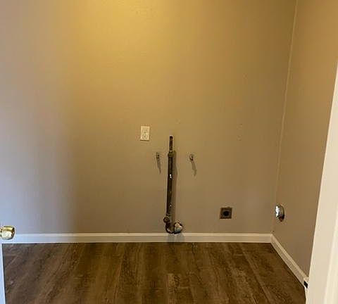 5th image of 17168 S Seidner Ave