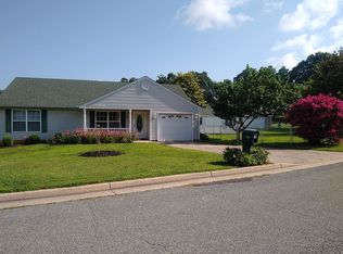 305 Lancelot Ln, Staunton, VA 24401