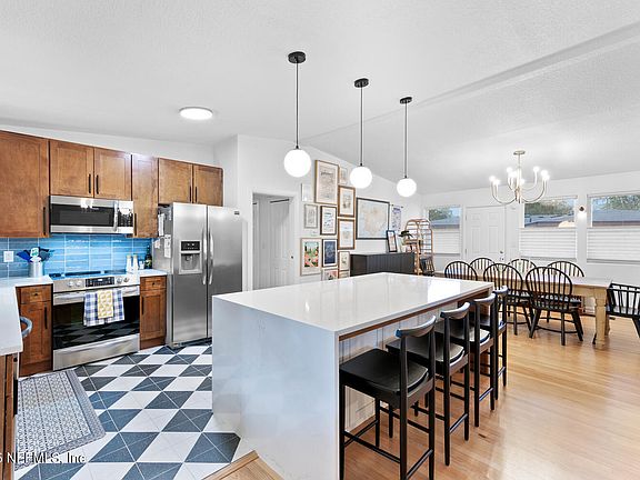 5th image of 2138 SWEET BRIAR Lane