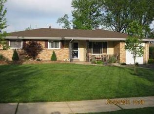 8850 Manda Ln, Saint Louis, MO 63126