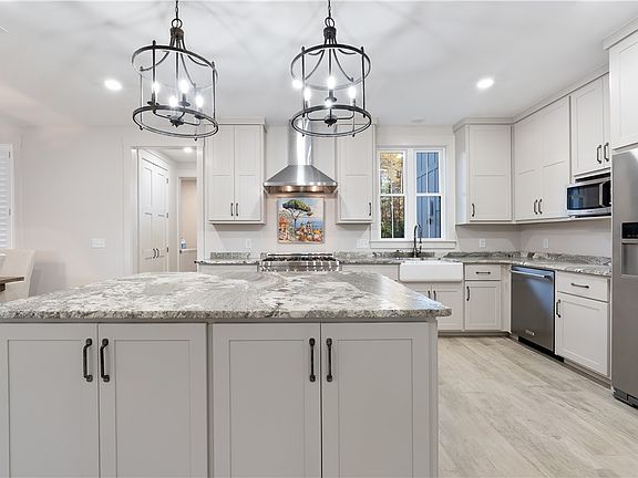 5th image of 6061 Society Hill Rd