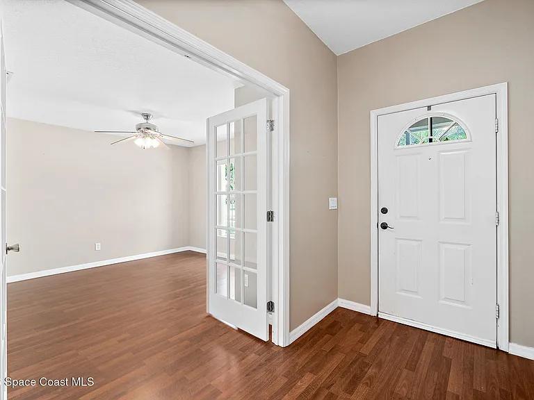 2467 Deercroft Dr — Photo 14
