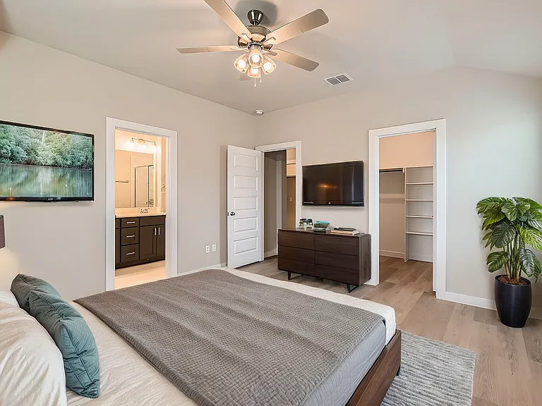 The Residences at Fresh Meadows — Photo 68