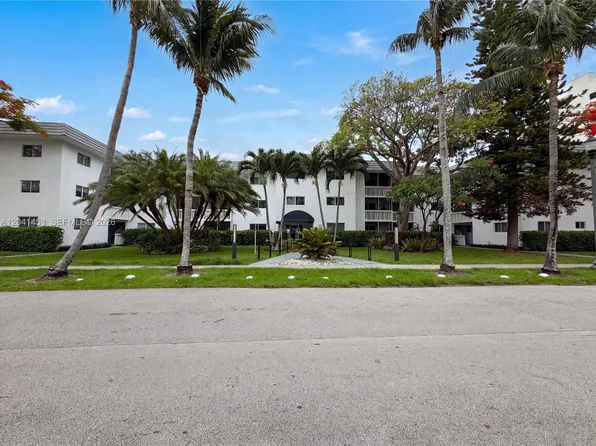 200 Galen Dr APT 202, Key Biscayne, FL 33149