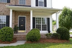 Lovely home in sought after Hunter Oaks