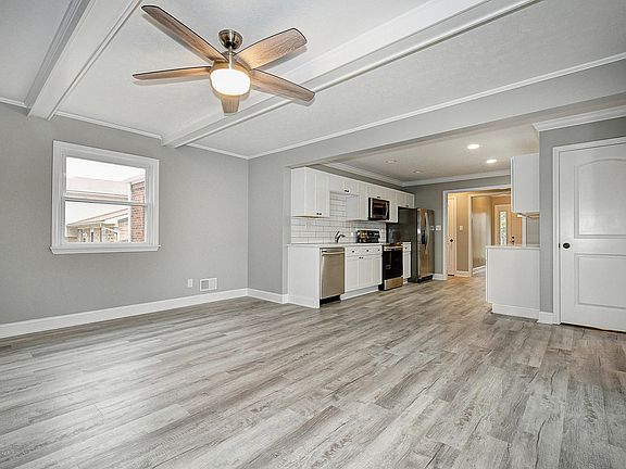 5th image of 4419 Woodgate Ln