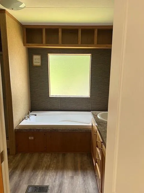 3 bed, 2.0 bath, 1216 sqft, $1,325 — Photo 2