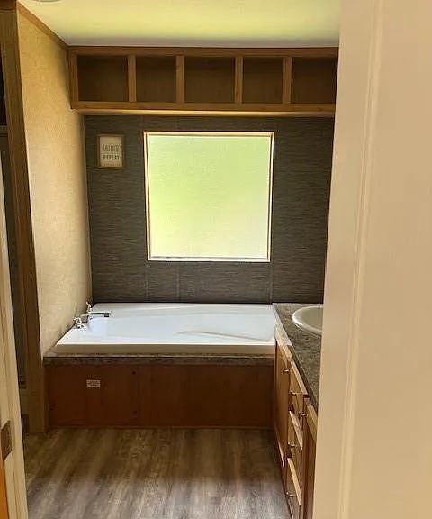 1412 Austin St — Photo 2