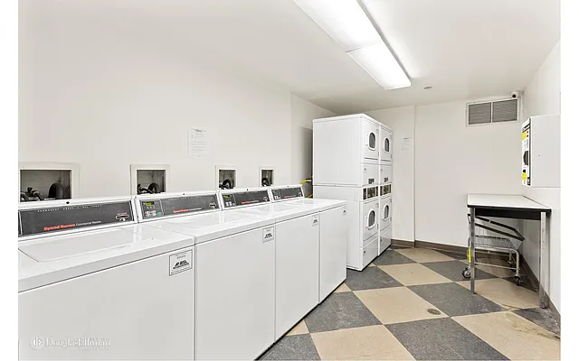 Rented by Douglas Elliman | media 15