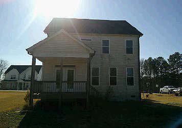 2nd image of 919 Barbour Farm Ln