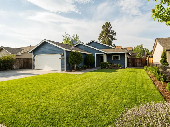 3029 SW Peridot Ave, Redmond, OR 97756