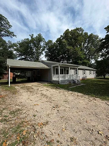 4422 Martinson Ln Photo 1