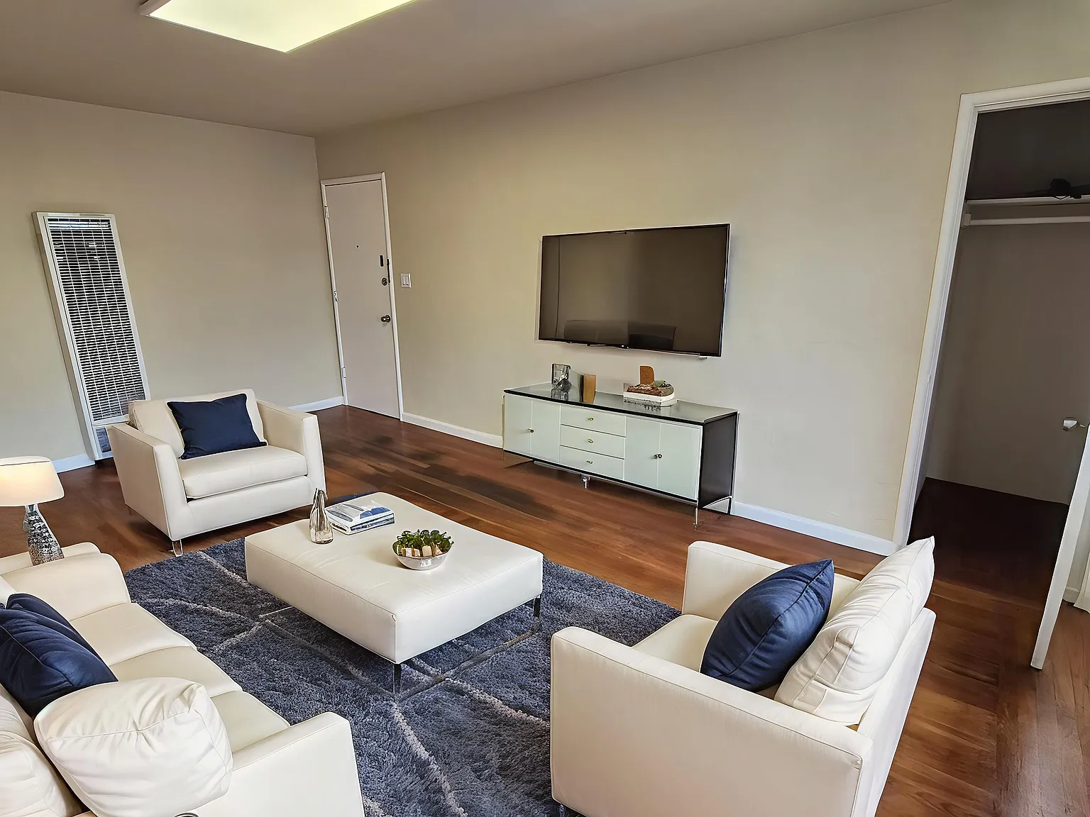 1 bed, $1,788 — Photo 2