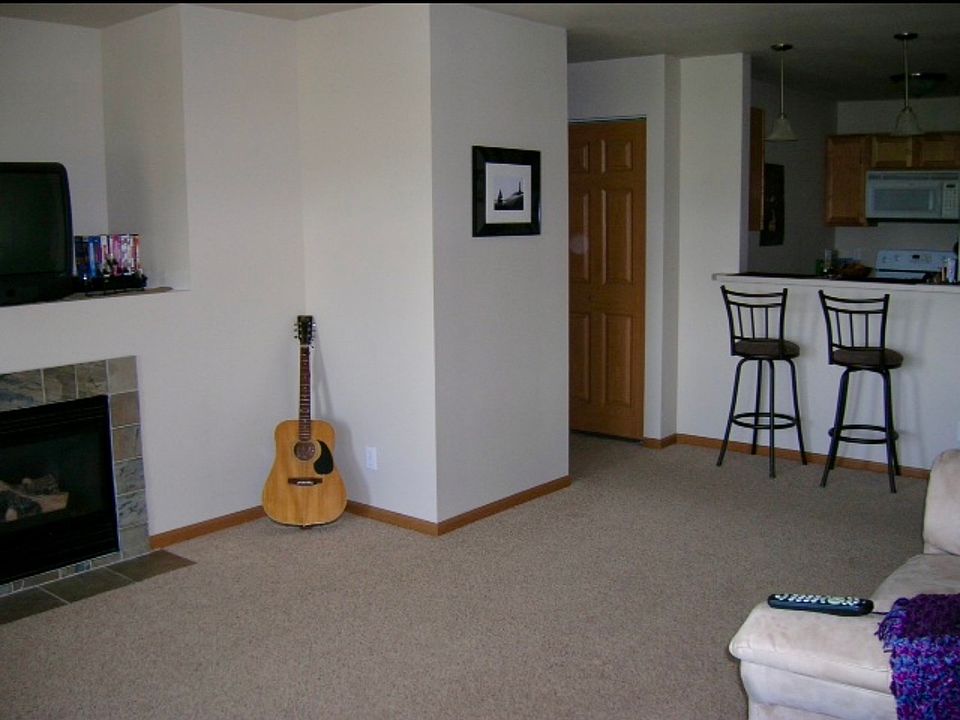 2nd image of 3303 Fallon St APT 3A