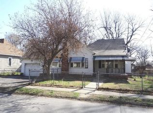 820 S Douglas Ave, Springfield, MO 65806