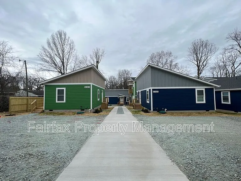 2307 Owen St #C — Photo 11