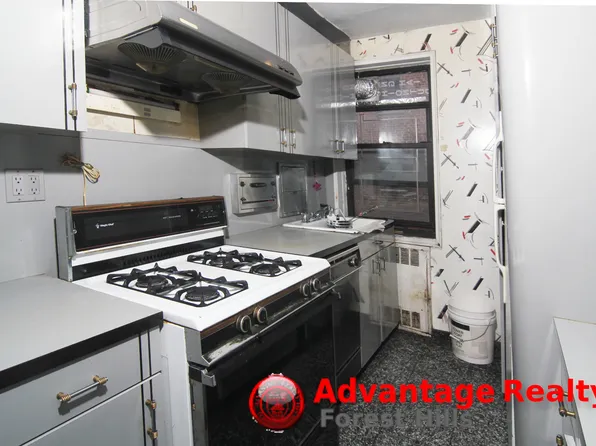 102-18 64th Avenue image 17 of 33