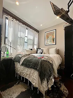 Rented by Douglas Elliman | media 18