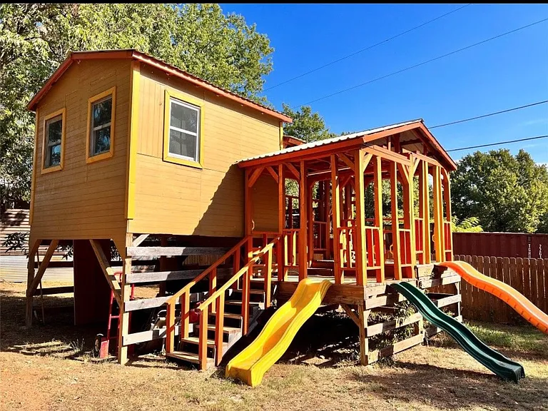 492 Oak Trail Dr — Photo 8