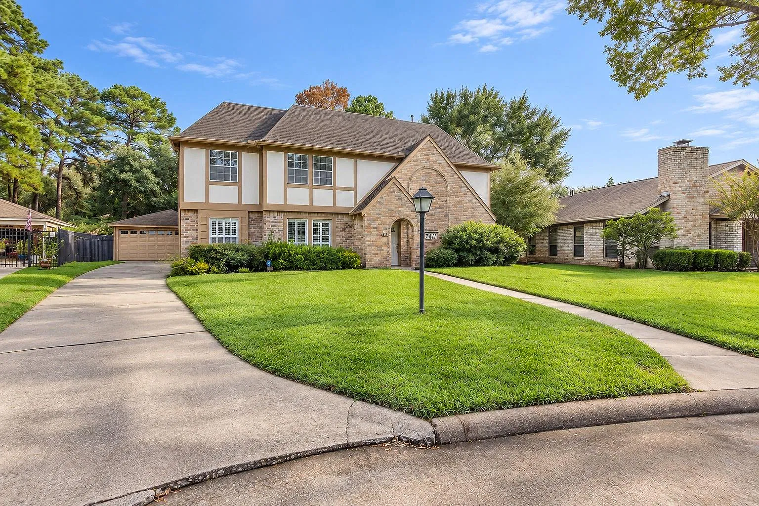 4 bed, 2.5 bath, 2440 sqft, $2,600 — Photo 1