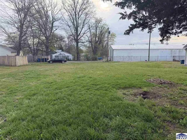 316 S 13th 1/2 St, Terre Haute, IN 47807