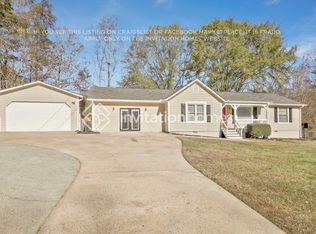 3285 Chattahoochee Rd, Cumming, GA 30041