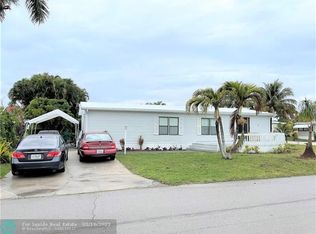 8350 SW 21st St, Davie, FL 33324