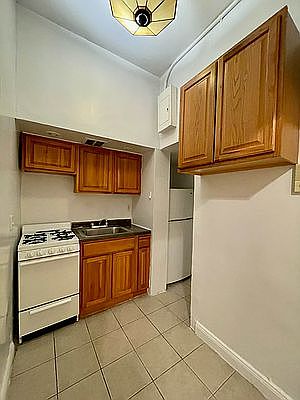 4th image of 177 Madison Ave Unit 3C