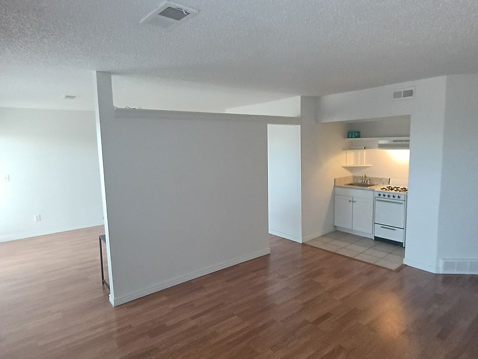 1st image of 6527 Pinewood Dr #47