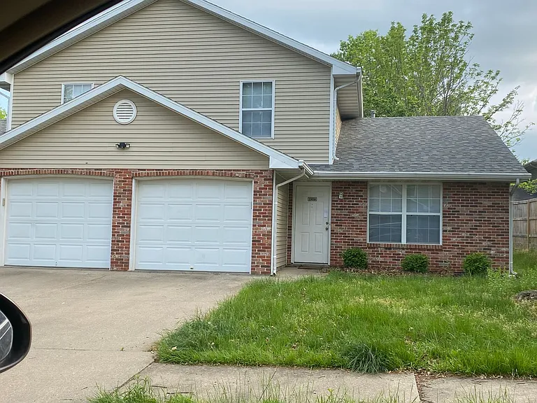 2416-2418 Santa Rosa Ct — Photo 17