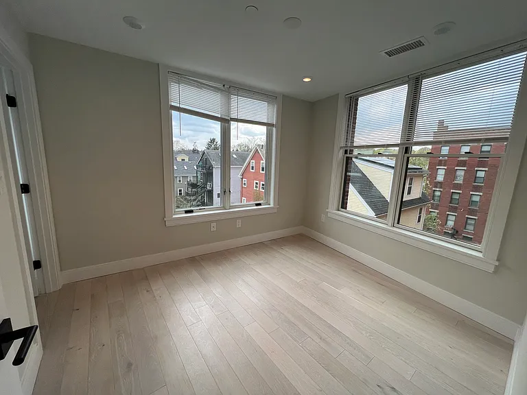 195 Green St #307D — Photo 12