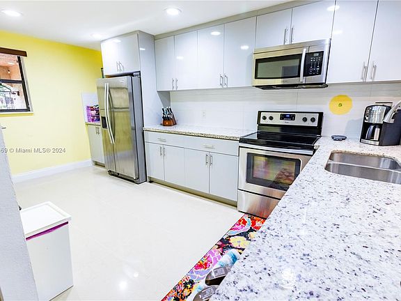 3rd image of 3540 Estepona Ave #21-S-3
