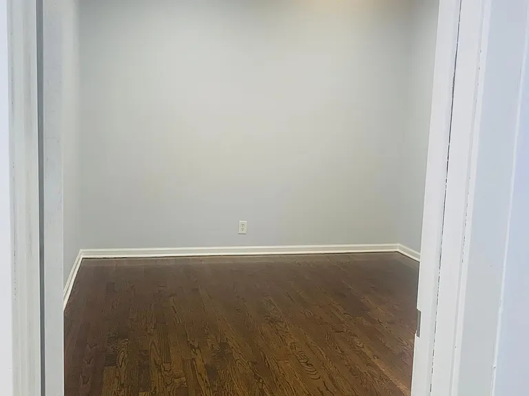 3331 N Neenah Ave #1 — Photo 14