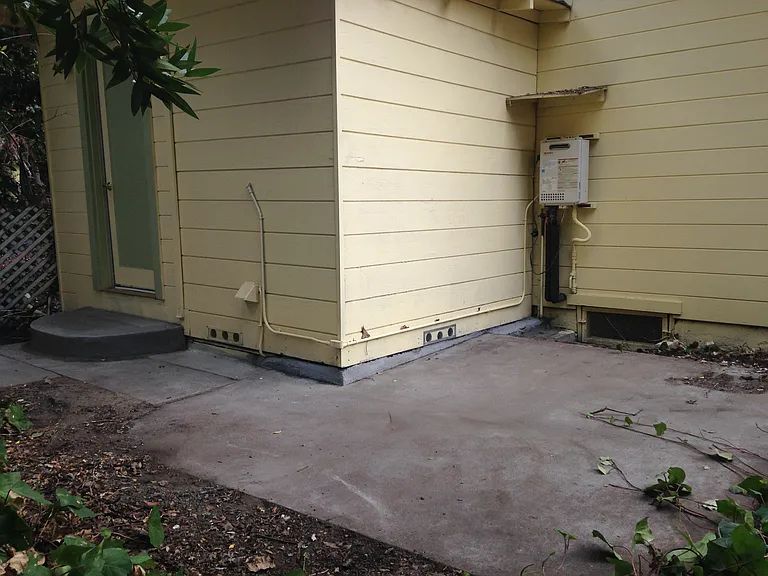 Lily St — Photo 11