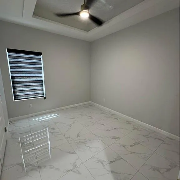 5800 Notre Dame Ave #2 — Photo 5