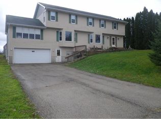 3035 Vinburn Rd, Sun Prairie, WI 53590