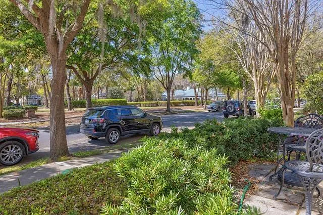 3 bed, 3.5 bath, 1812 sqft, $2,495 — Photo 2