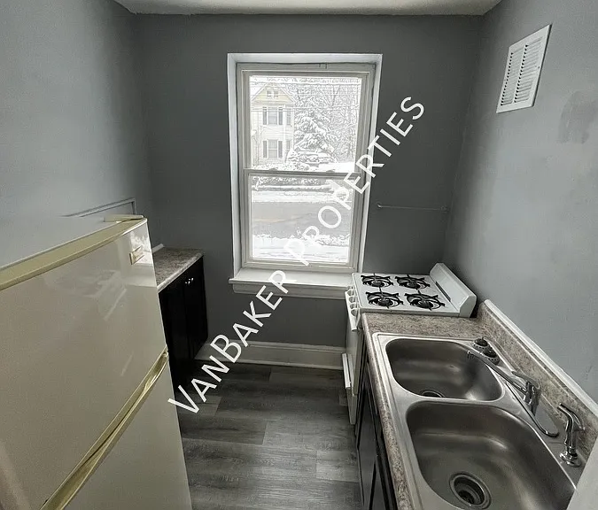 46 S Valley St #1 — Photo 5