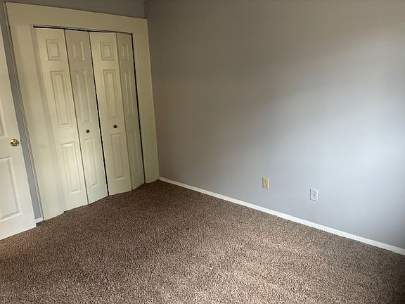 4th image of 7111 N Berkley Ave