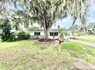 5636 19th St, Zephyrhills, FL 33542