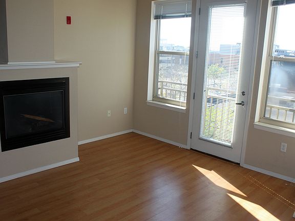4th image of 2935 Fremont Ave S APT 408
