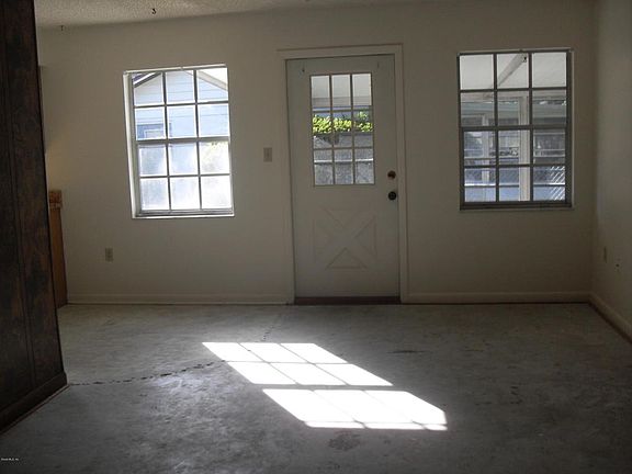4th image of 5431 SE 2nd St
