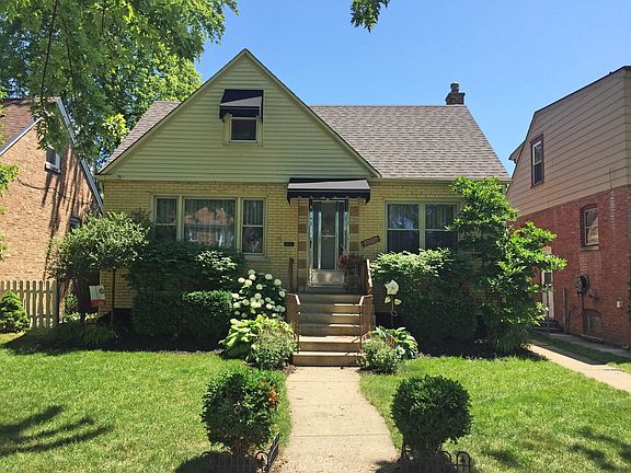 2nd image of 10005 S Trumbull Ave