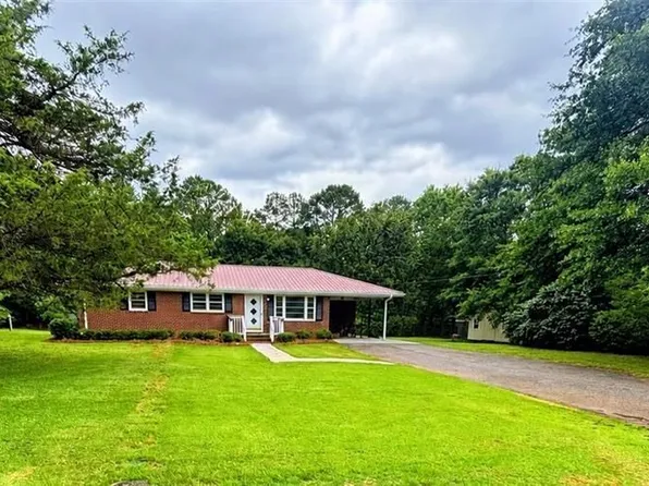 115 Pineview Ln, Hartwell, GA 30643