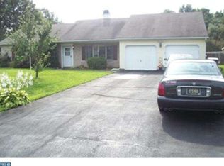 22 Stoddard Dr, Newark, DE 19702