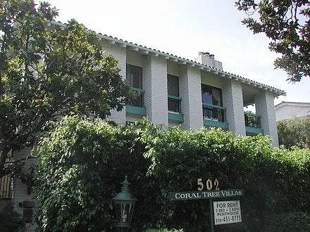 502 San Vicente Blvd #34