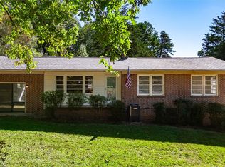 105 Midway Dr, Westminster, SC 29693